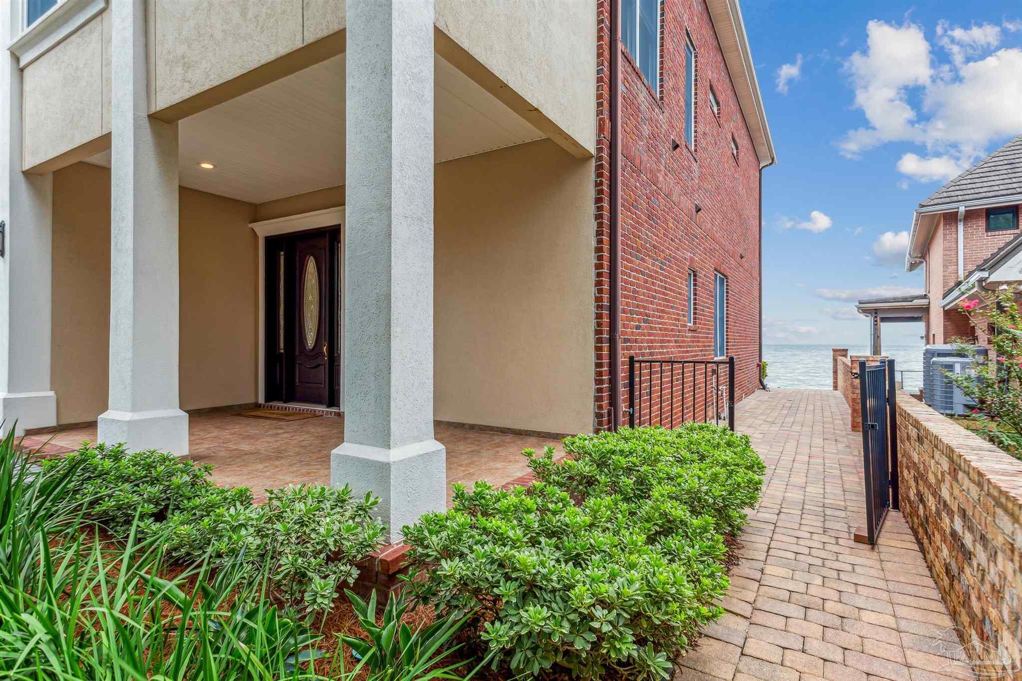 Pensacola, Florida 32507, United States, 4 Bedrooms Bedrooms, ,4 BathroomsBathrooms,Residential,Active,46302