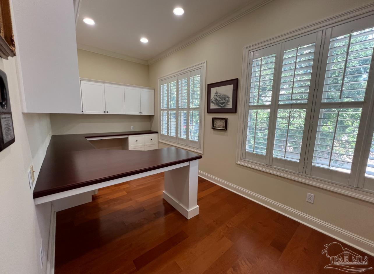 Pensacola, Florida 32507, United States, 4 Bedrooms Bedrooms, ,4 BathroomsBathrooms,Residential,Active,46302