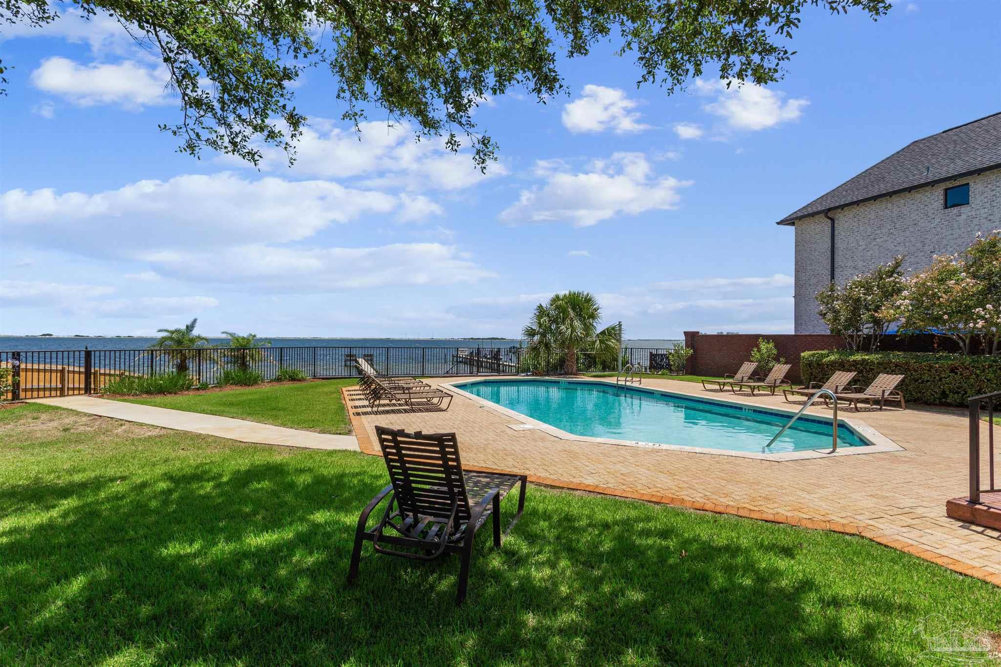 Navarre, Florida 32566, United States, 4 Bedrooms Bedrooms, ,3 BathroomsBathrooms,Residential,Contingent,25760