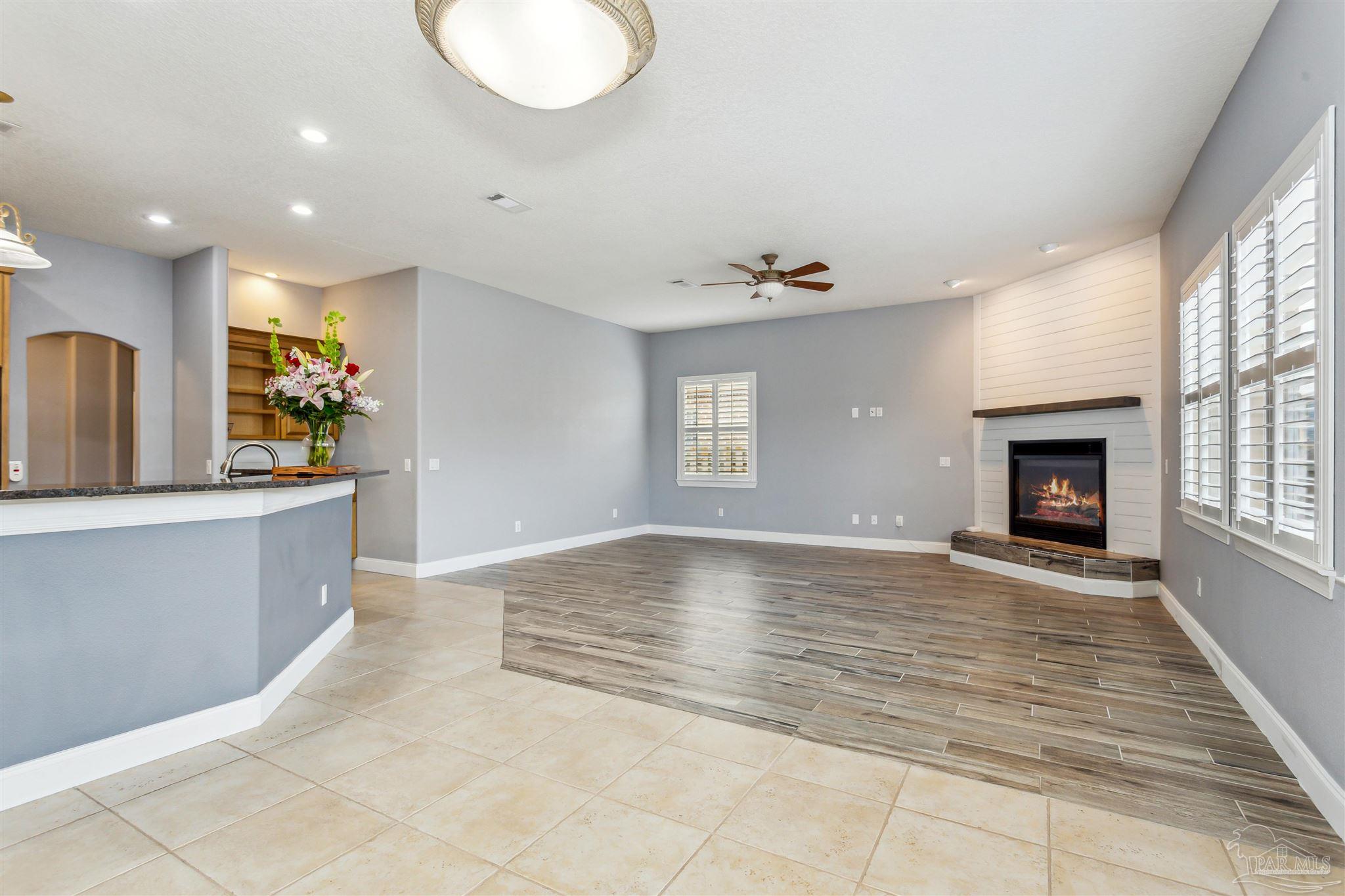 Navarre, Florida 32566, United States, 4 Bedrooms Bedrooms, ,3 BathroomsBathrooms,Residential,Contingent,25760