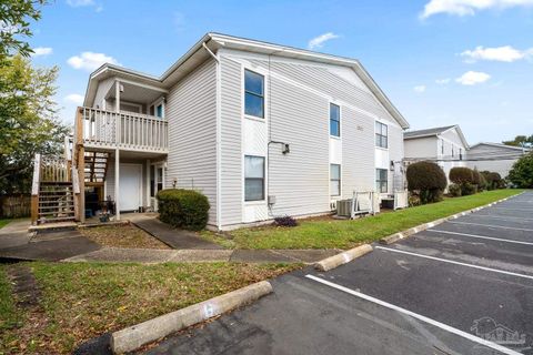 1301 Redwood Ln A Gulf Breeze FL 32563