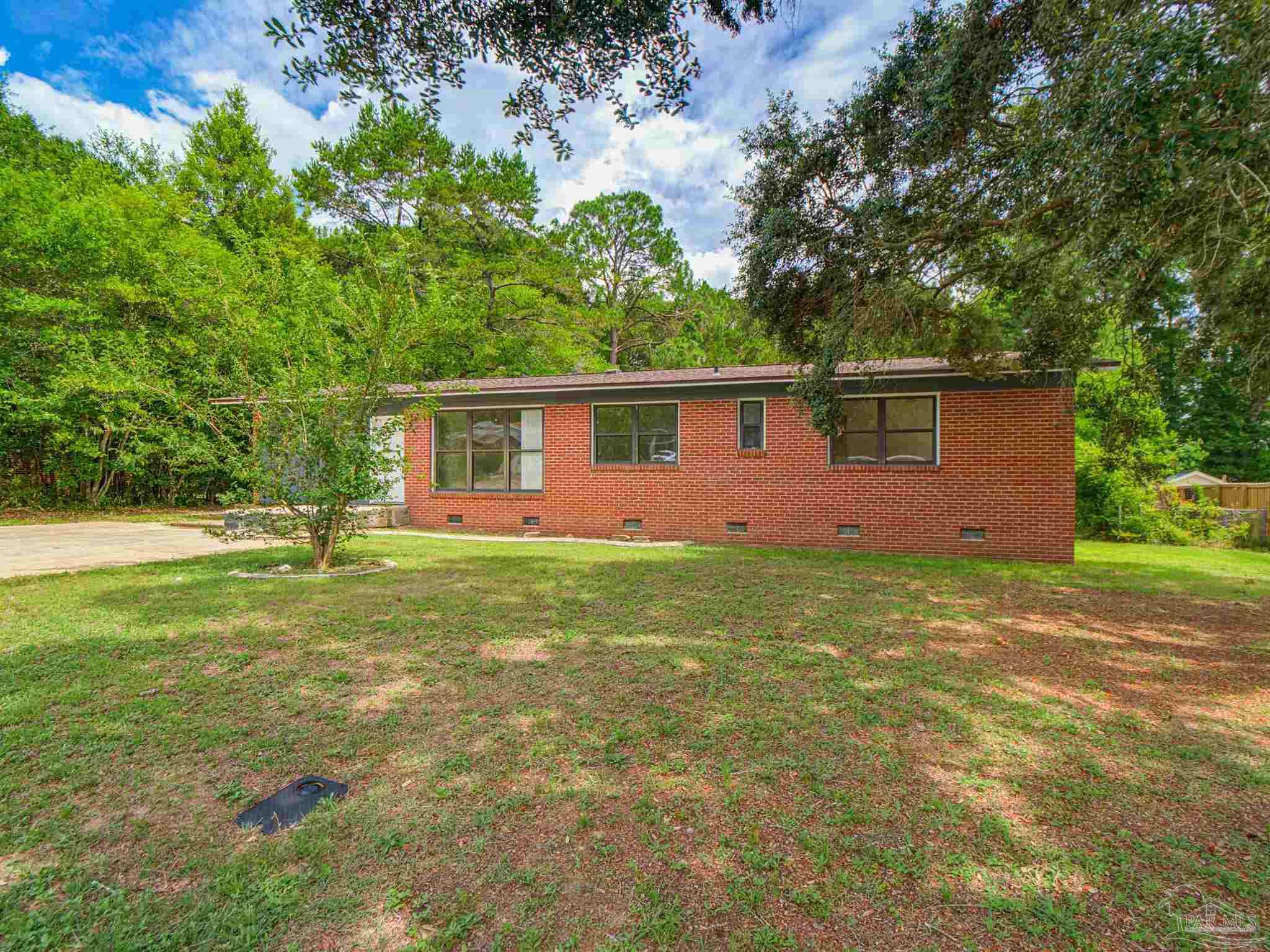 Photo 1 of 50 — 6571 Cedar St, Milton, FL 32570