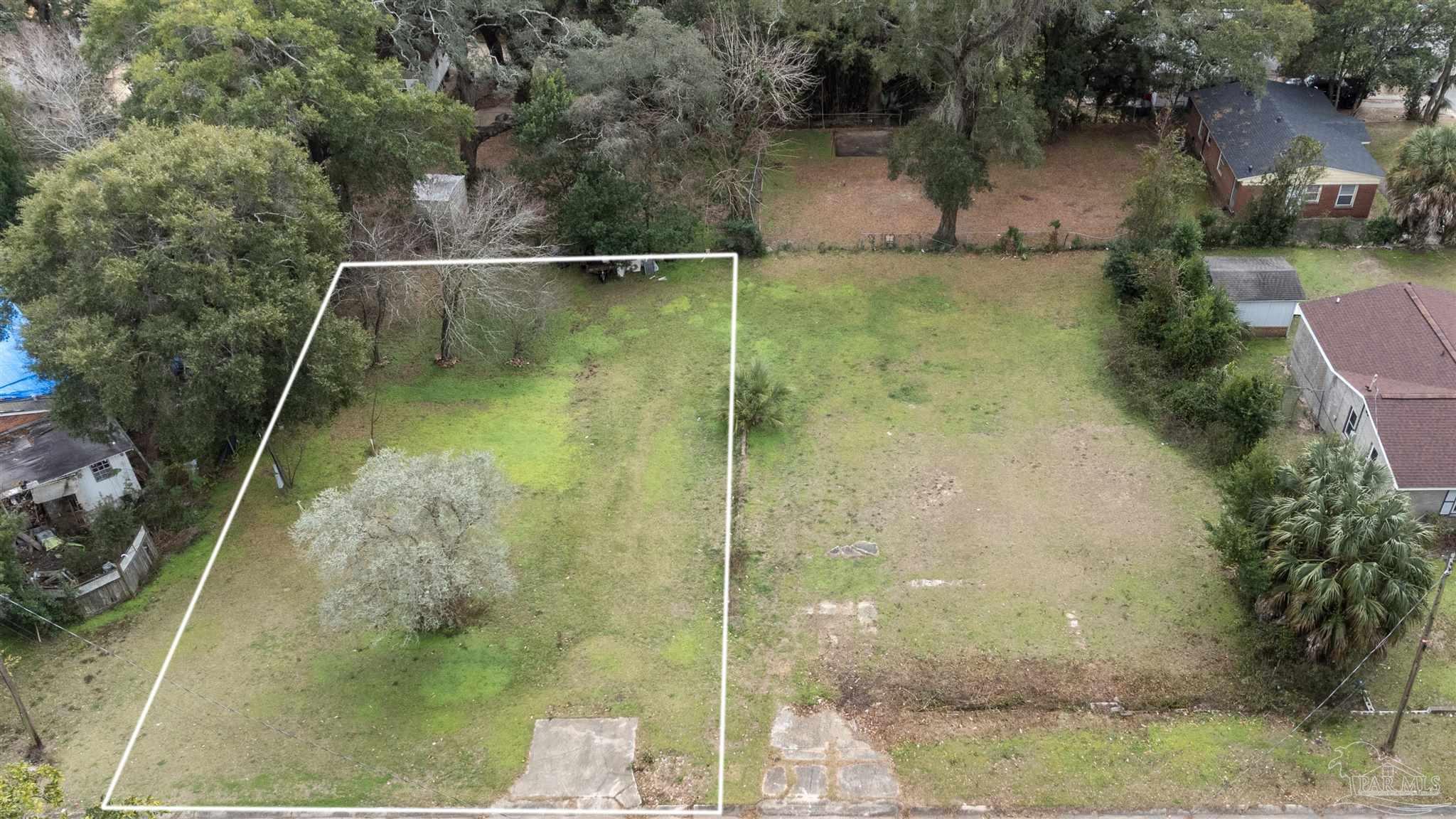 Photo 1 of 7 — 2435 W Belmont St, Pensacola, FL 32505