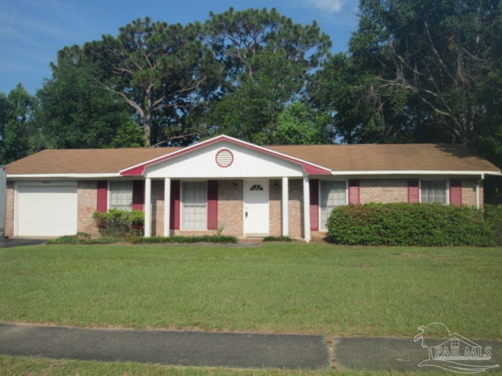 Photo 1 of 10 — 7945 Le Jeune Dr, Pensacola, FL 32514