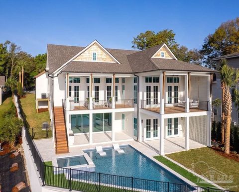 50 Highpoint Dr Gulf Breeze FL 32561