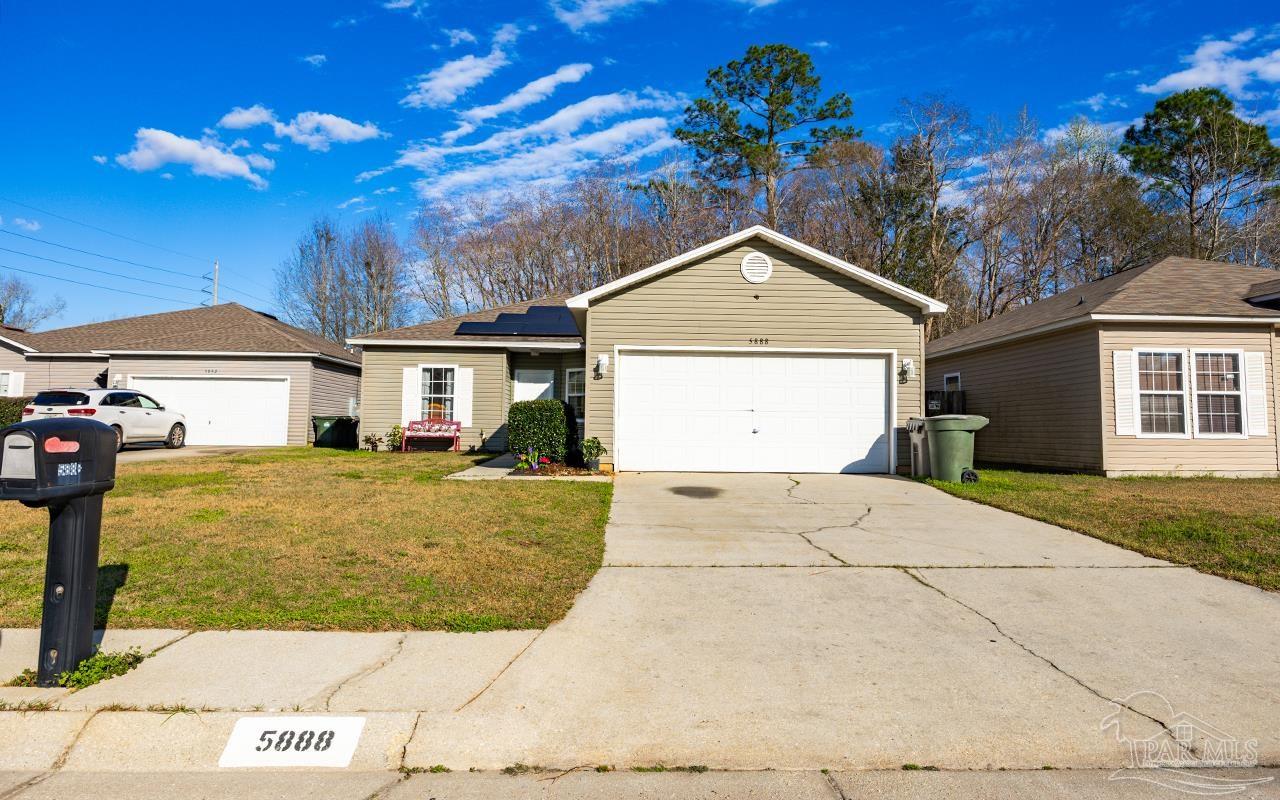 Photo 1 of 16 — 5888 Dandelion Ln, Pensacola, FL 32526