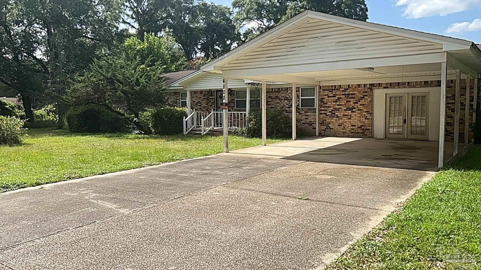 Photo 1 of 21 — 4808 Friendly St, Pace, FL 32571