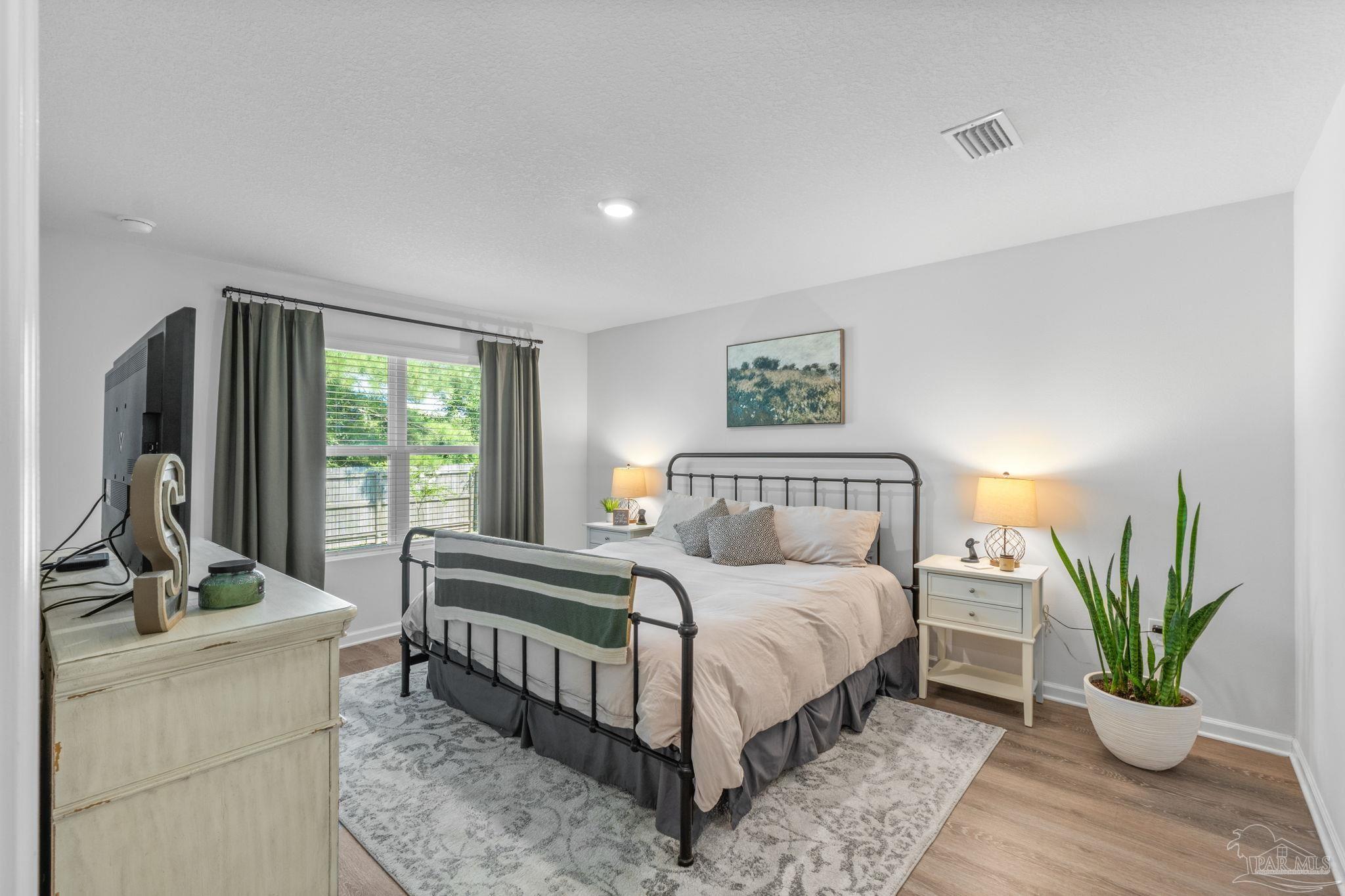 Pensacola, Florida 32526, United States, 4 Bedrooms Bedrooms, ,2 BathroomsBathrooms,Residential,Active,200244