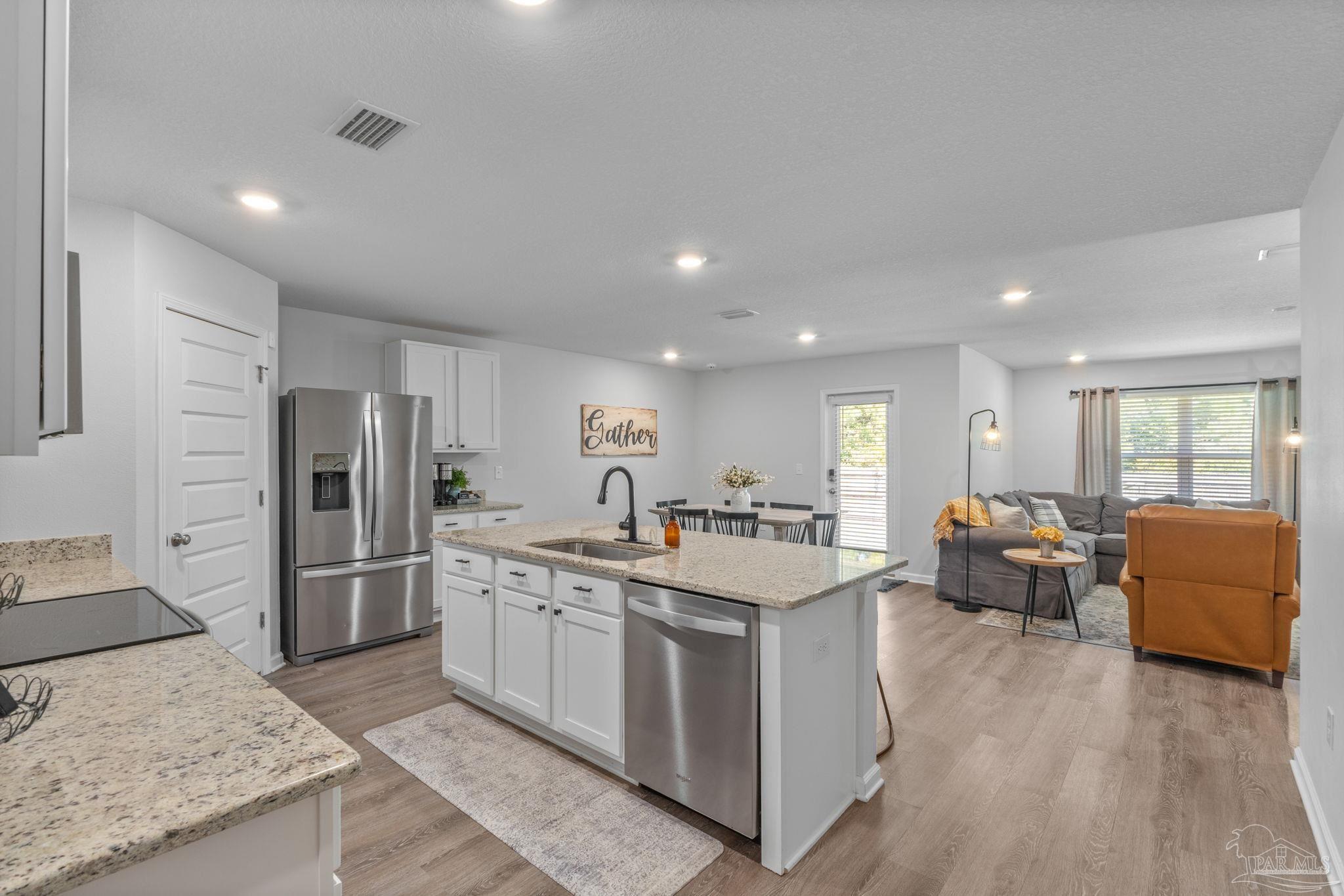 Pensacola, Florida 32526, United States, 4 Bedrooms Bedrooms, ,2 BathroomsBathrooms,Residential,Active,200244