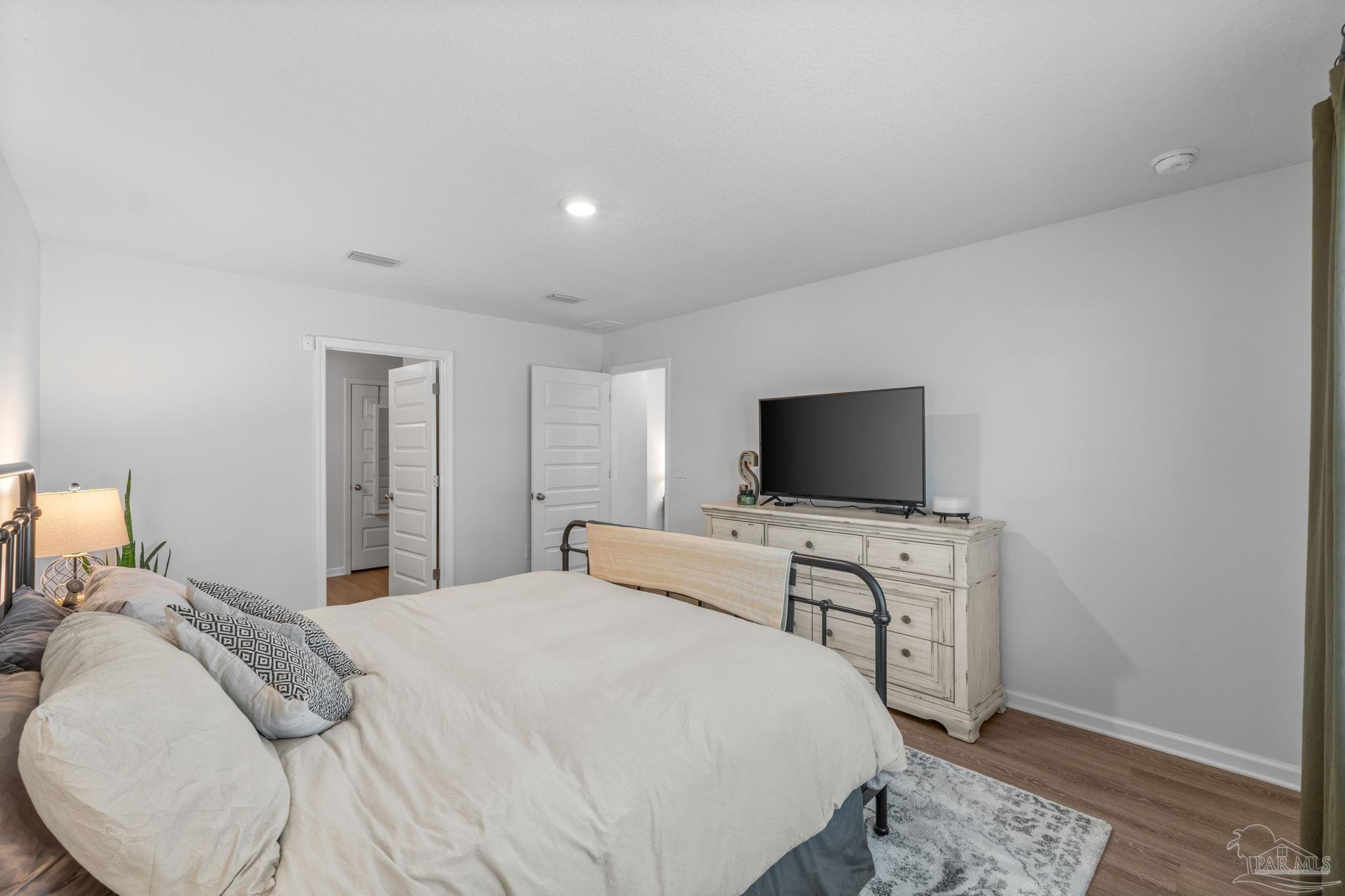 Pensacola, Florida 32526, United States, 4 Bedrooms Bedrooms, ,2 BathroomsBathrooms,Residential,Active,200244