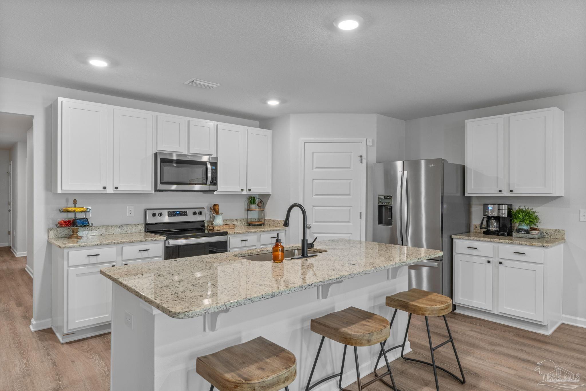 Pensacola, Florida 32526, United States, 4 Bedrooms Bedrooms, ,2 BathroomsBathrooms,Residential,Active,200244