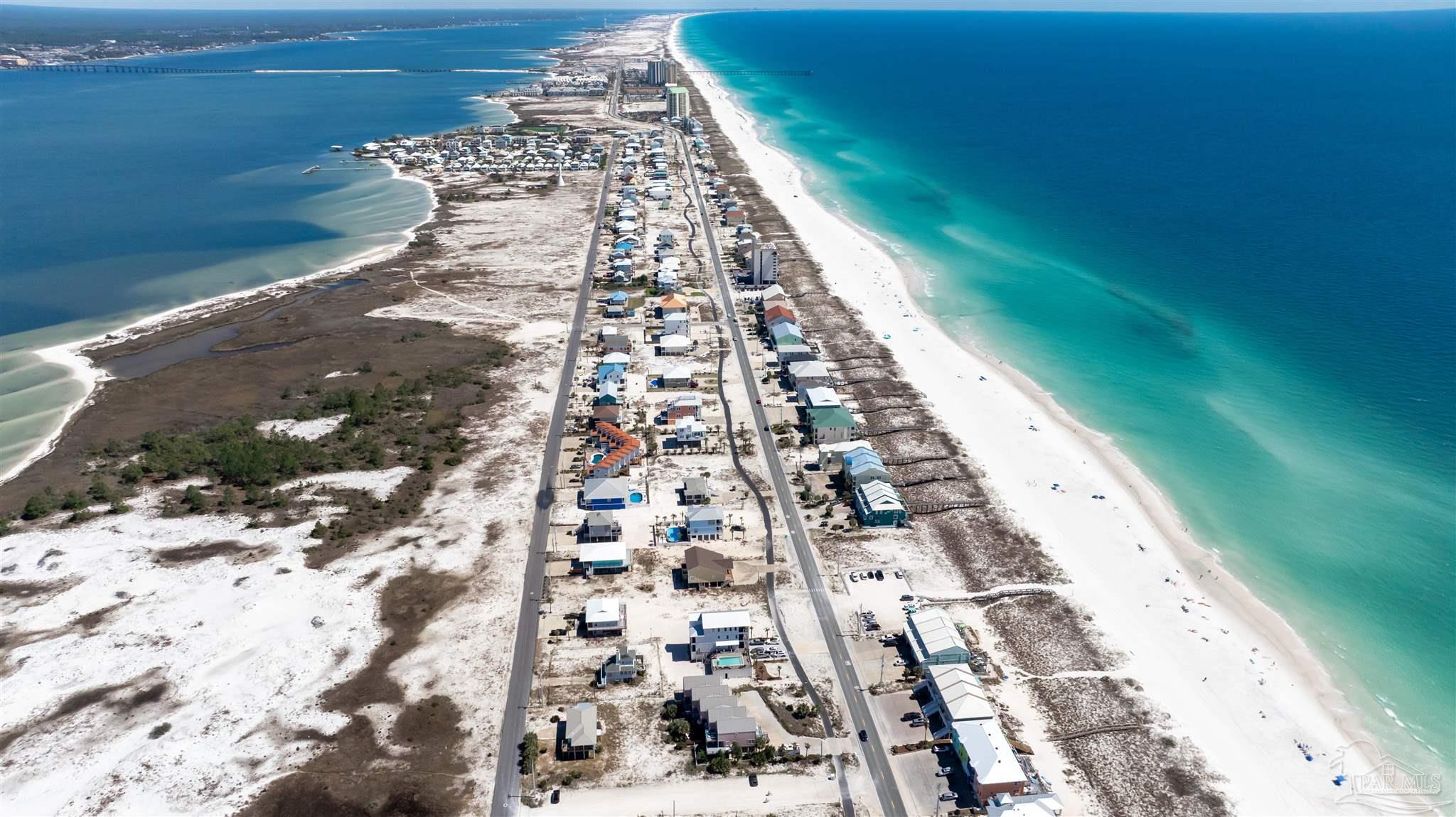 Navarre Beach, Florida 32566, United States, 3 Bedrooms Bedrooms, ,3 BathroomsBathrooms,Residential,Active,179783