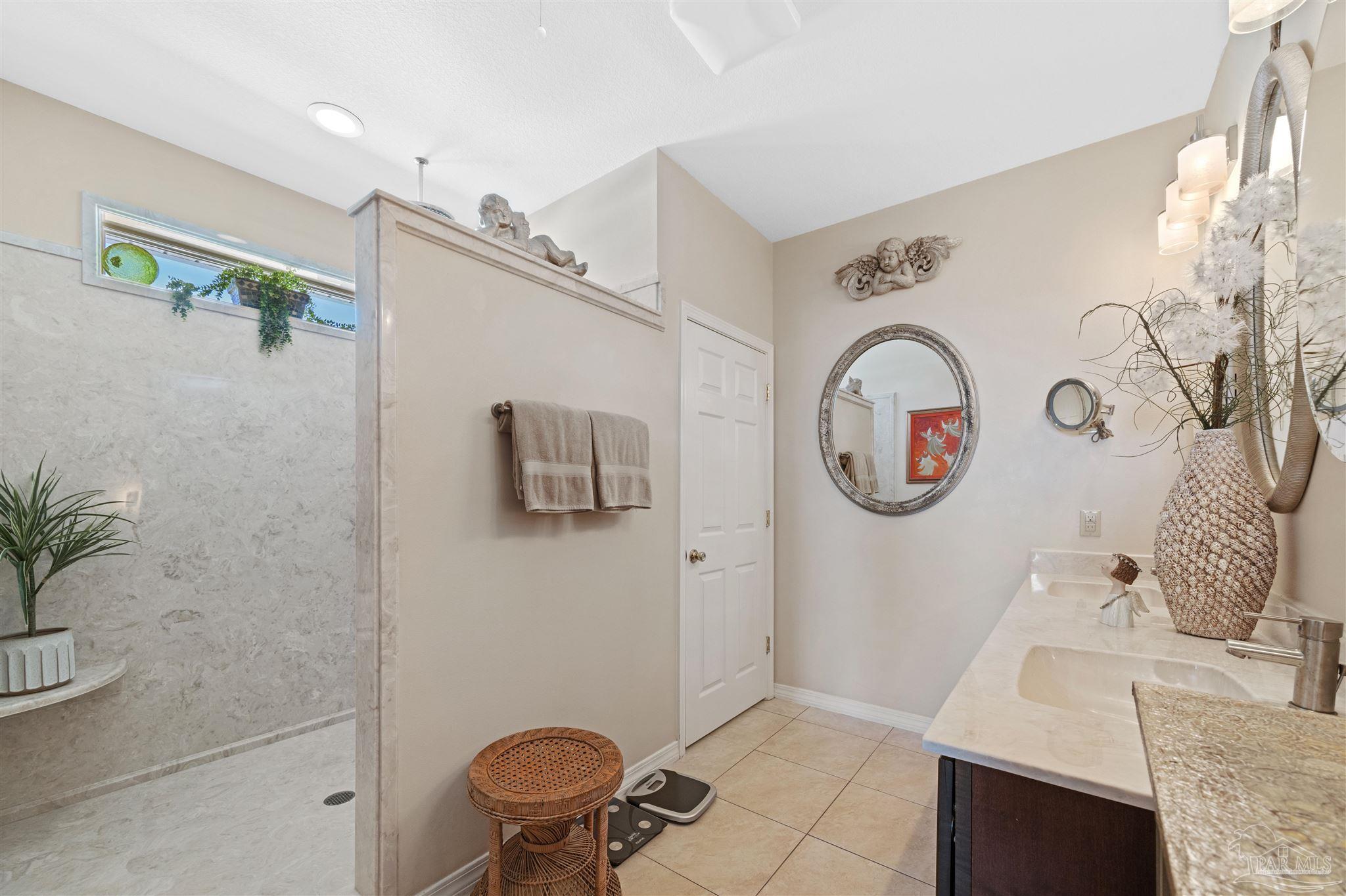 Navarre Beach, Florida 32566, United States, 3 Bedrooms Bedrooms, ,3 BathroomsBathrooms,Residential,Active,179783