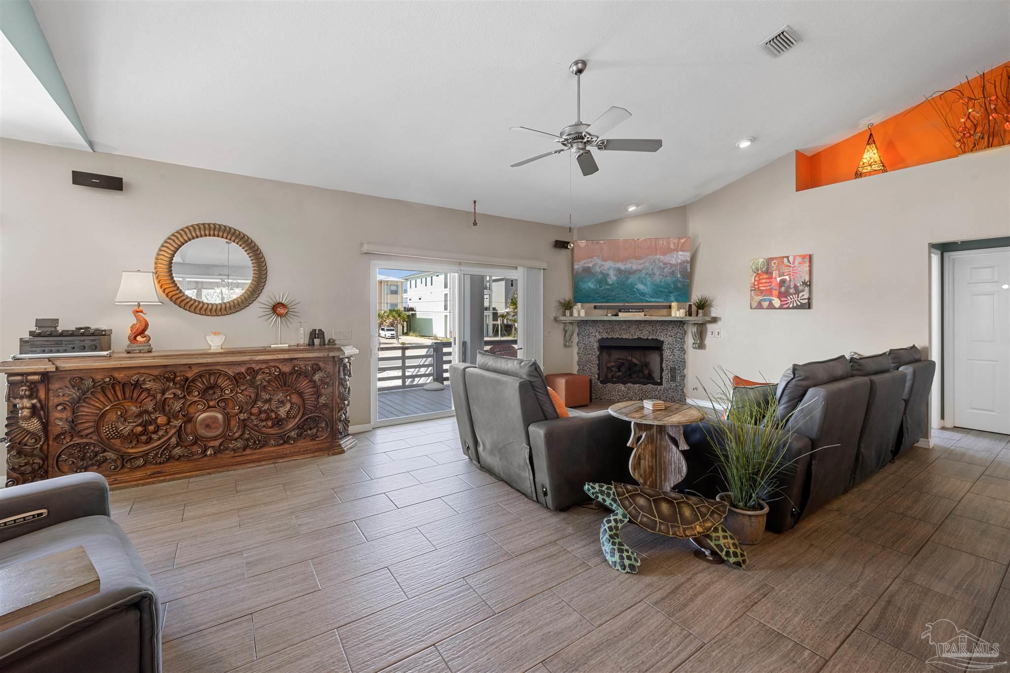 Navarre Beach, Florida 32566, United States, 3 Bedrooms Bedrooms, ,3 BathroomsBathrooms,Residential,Active,179783