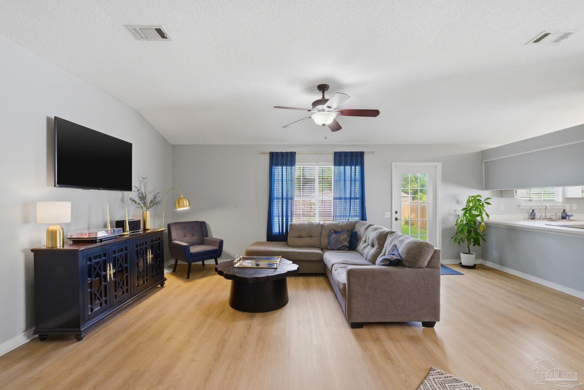 Photo 1 of 53 — 712 Thornwood Pl, Pensacola, FL 32514