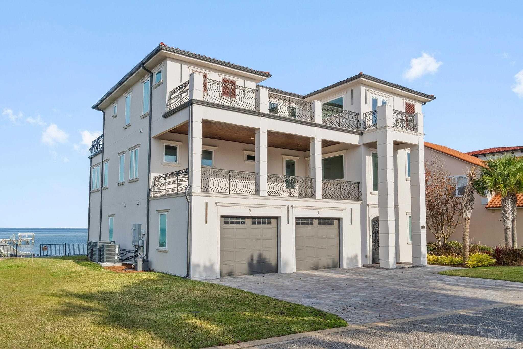 Photo 1 of 72 — 24 Baybridge Dr, Gulf Breeze, FL 32561