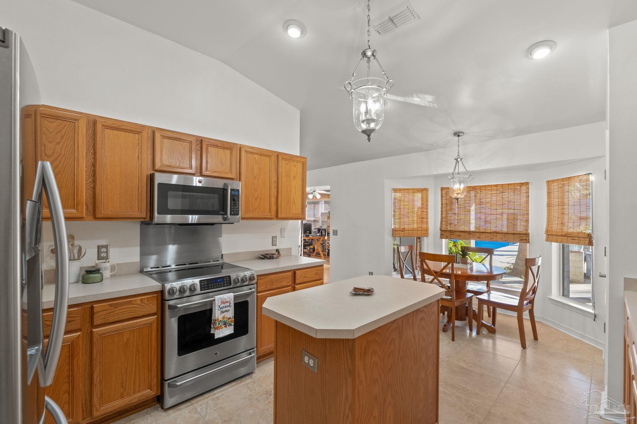 Navarre, Florida 32566, United States, 4 Bedrooms Bedrooms, ,2 BathroomsBathrooms,Residential,Active,257397