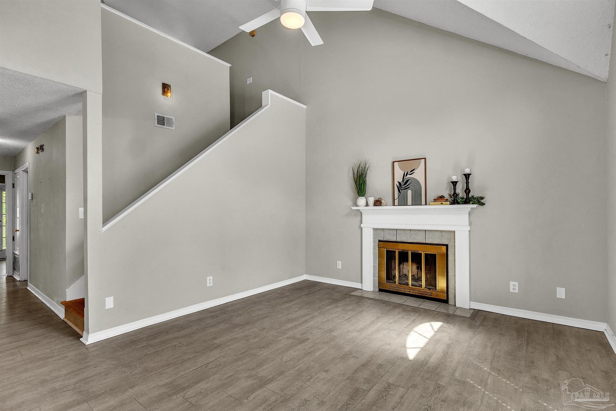 6952 Weatherwood Pl