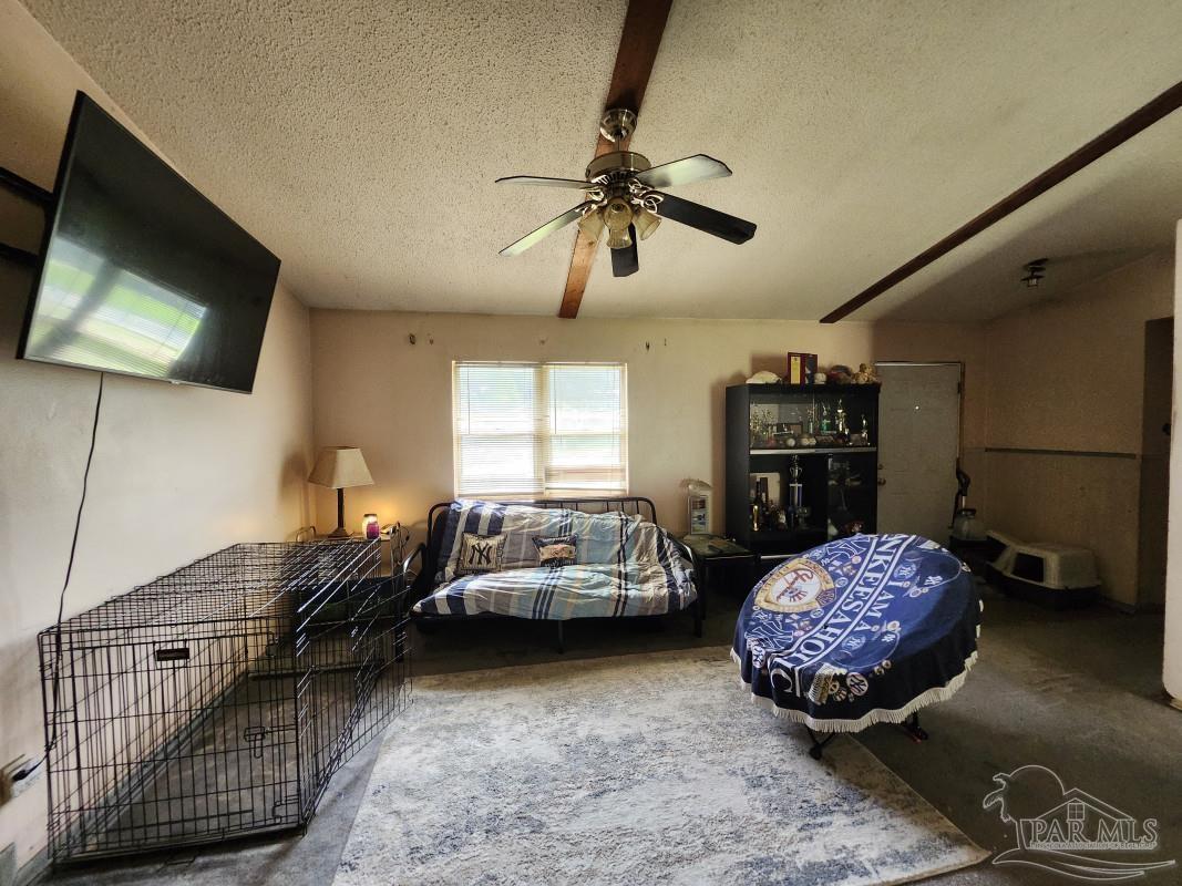 4521 Pine Spring Dr