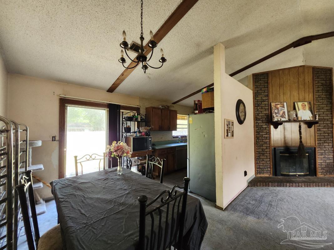 4521 Pine Spring Dr