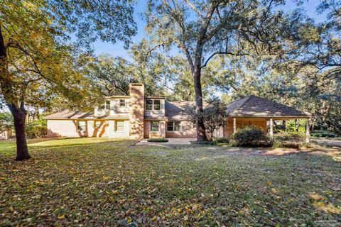 A home in Gulf Breeze