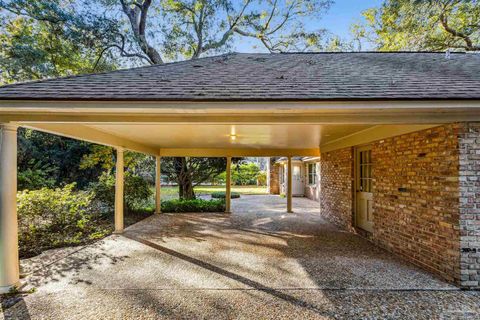 A home in Gulf Breeze