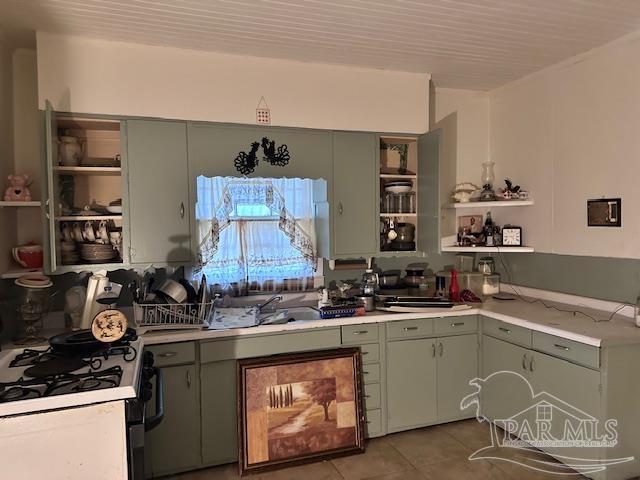 Pensacola, Florida 32502, United States, 3 Bedrooms Bedrooms, ,1 BathroomBathrooms,Residential,Contingent,4692