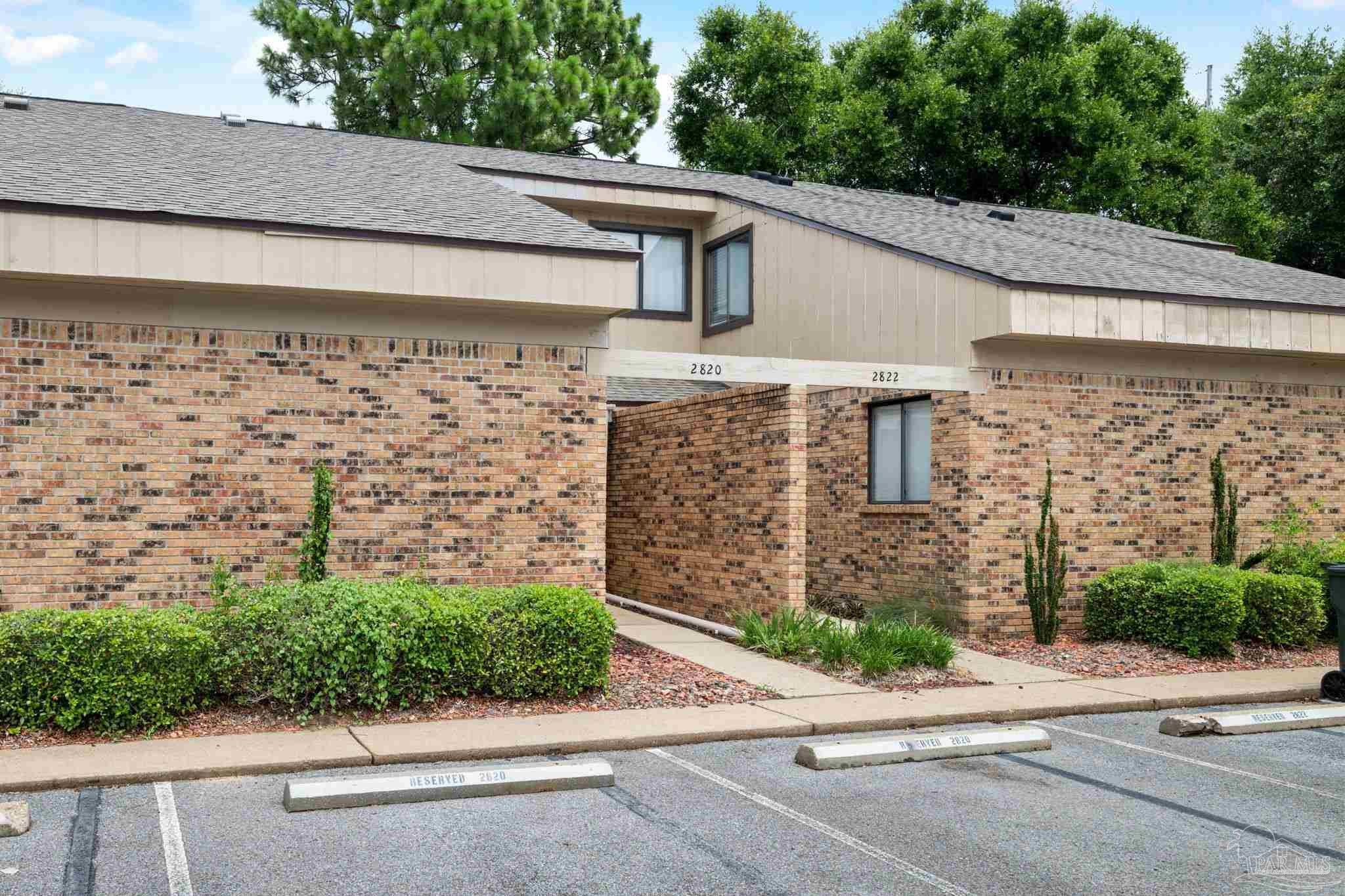 2820 Villager Cir