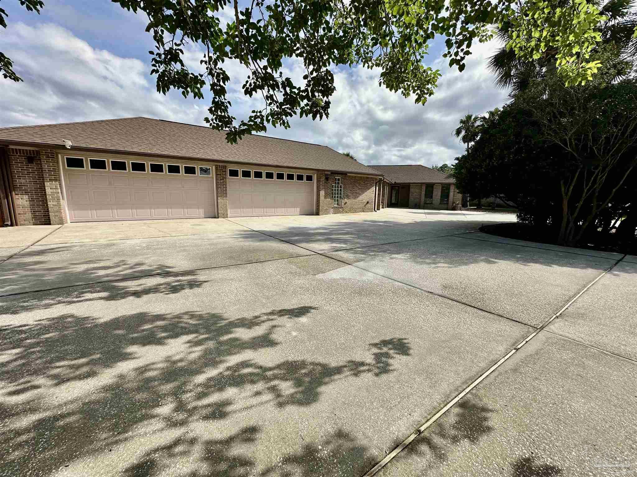 2963 Coral Strip Pkwy