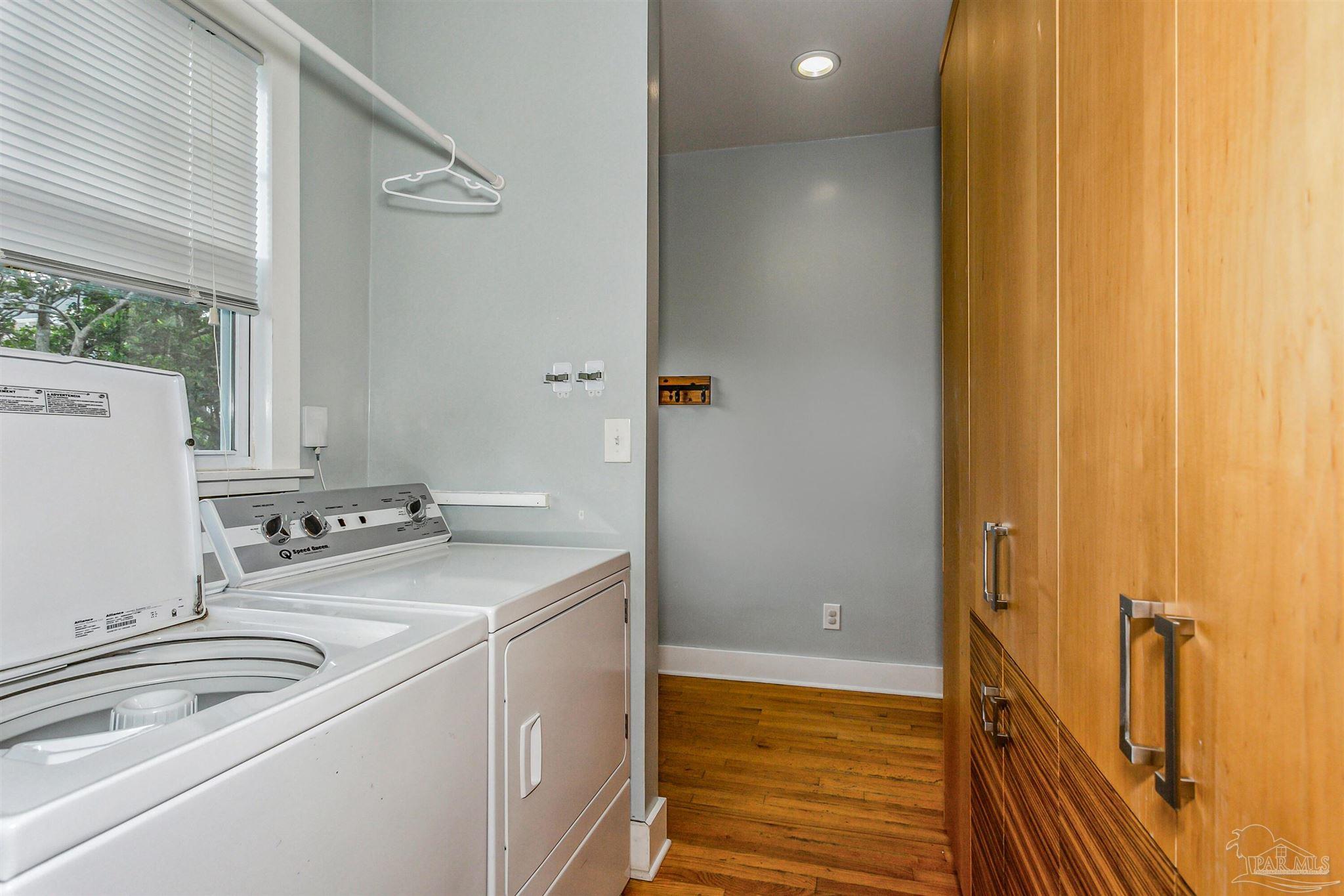 Pensacola, Florida 32503, United States, 3 Bedrooms Bedrooms, ,1 BathroomBathrooms,Residential,Active,161515