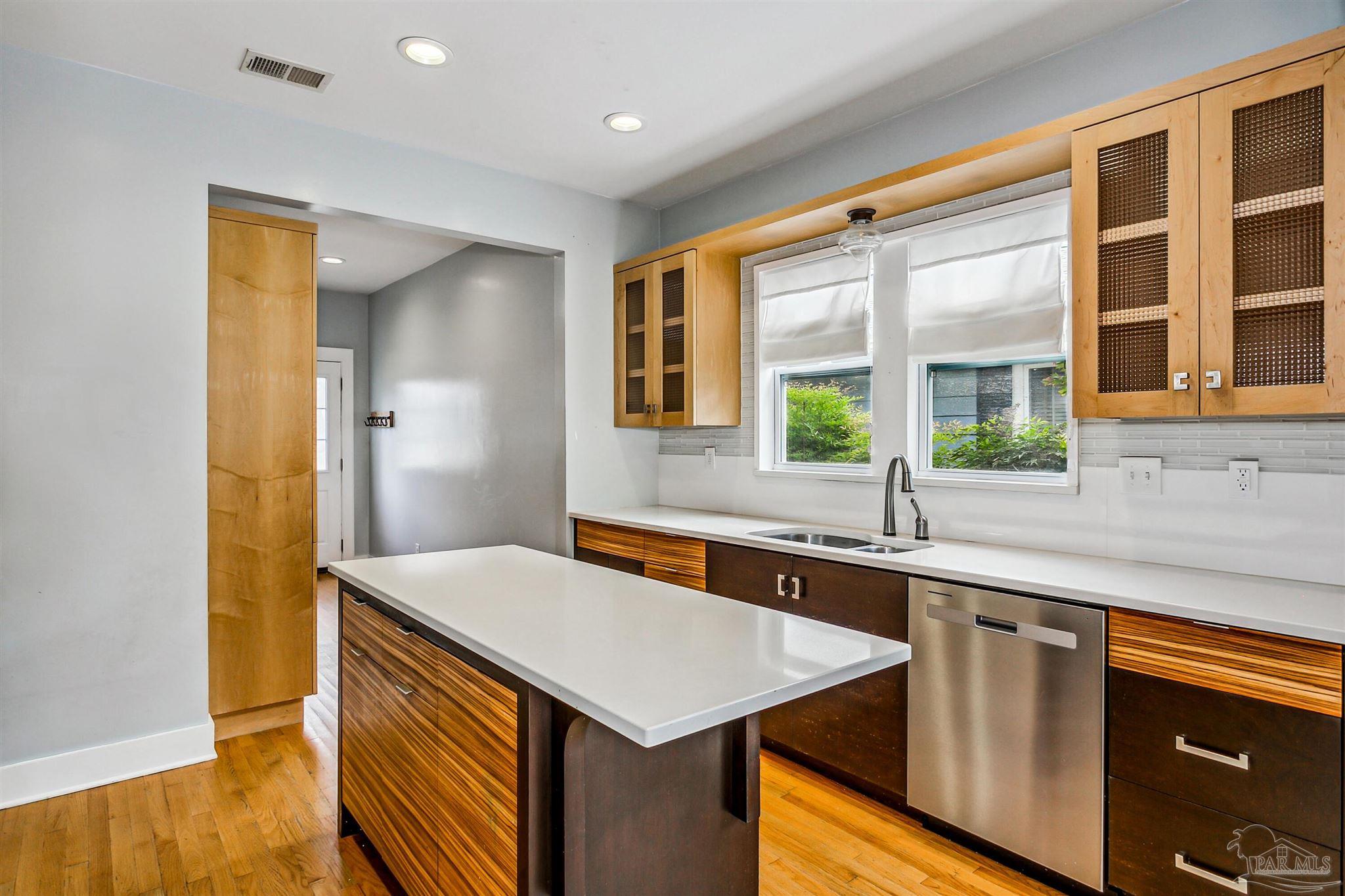 Pensacola, Florida 32503, United States, 3 Bedrooms Bedrooms, ,1 BathroomBathrooms,Residential,Active,161515