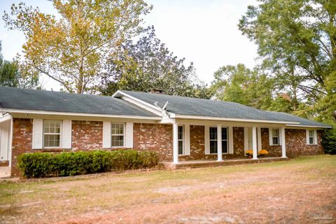 A home in Atmore