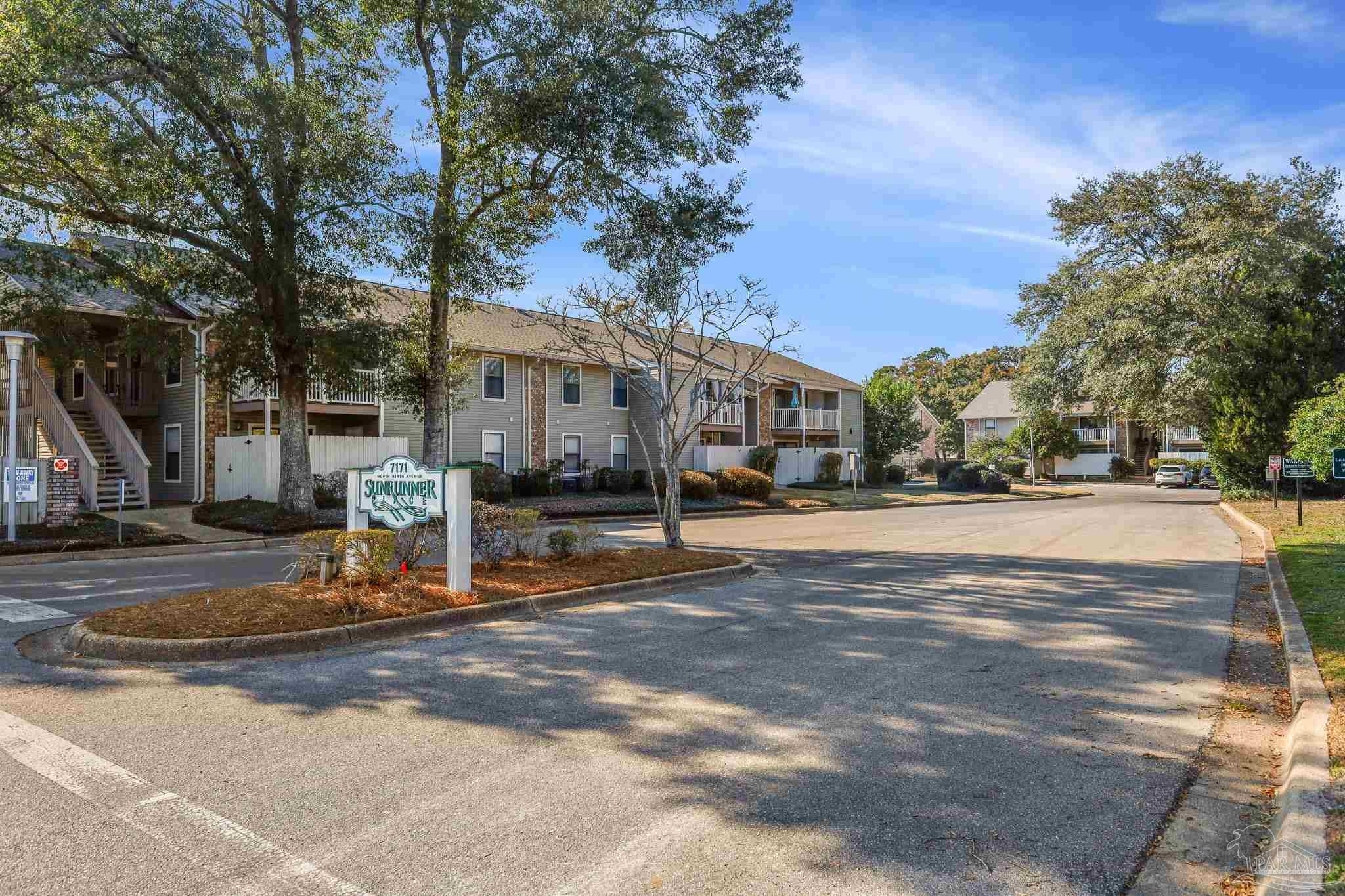 Photo 1 of 23 — 7171 N 9th Ave B-5, Pensacola, FL 32504