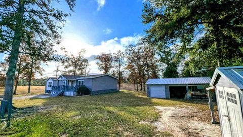 A home in Bay Minette