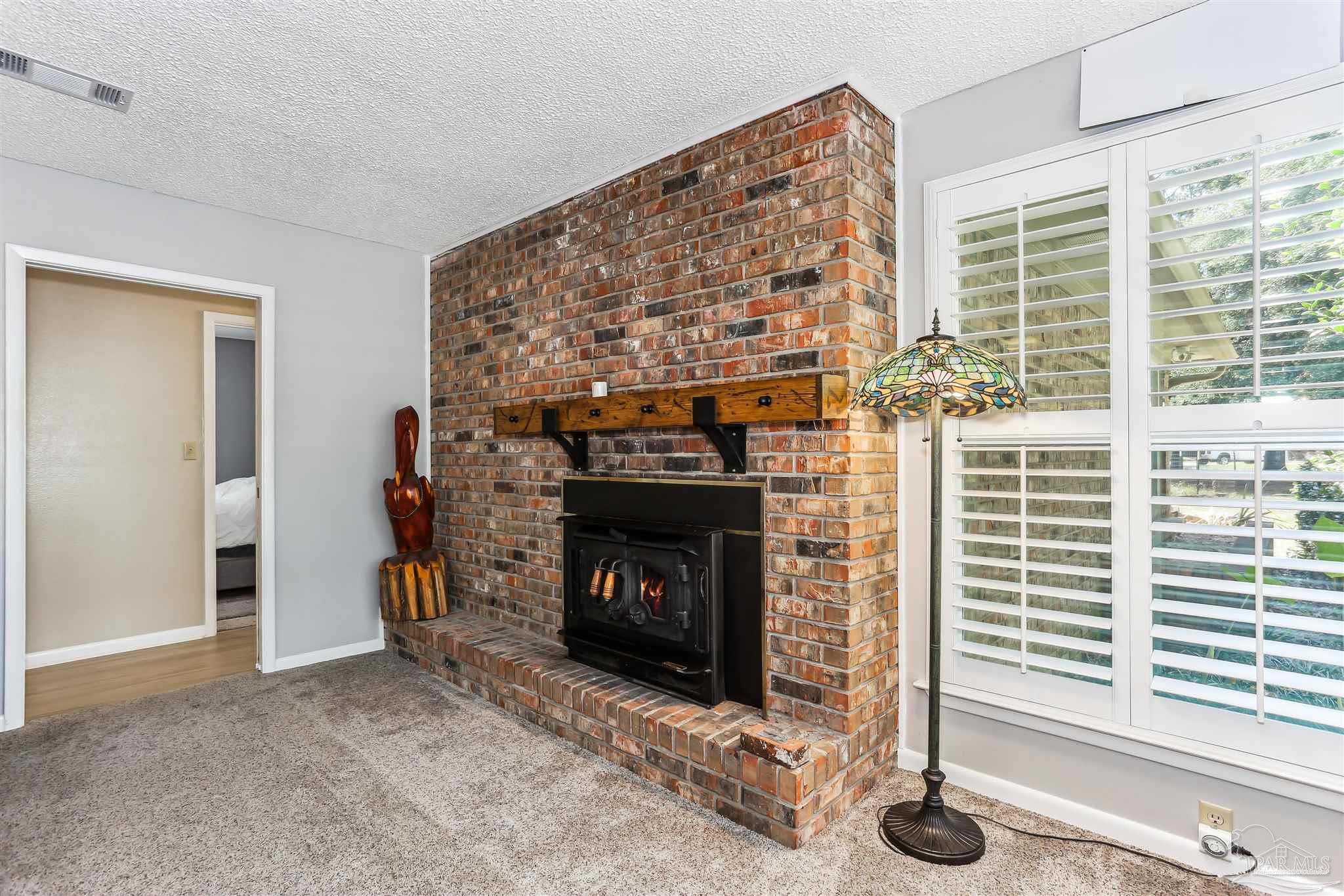 Milton, Florida 32570, United States, 3 Bedrooms Bedrooms, ,2 BathroomsBathrooms,Residential,Active,205561