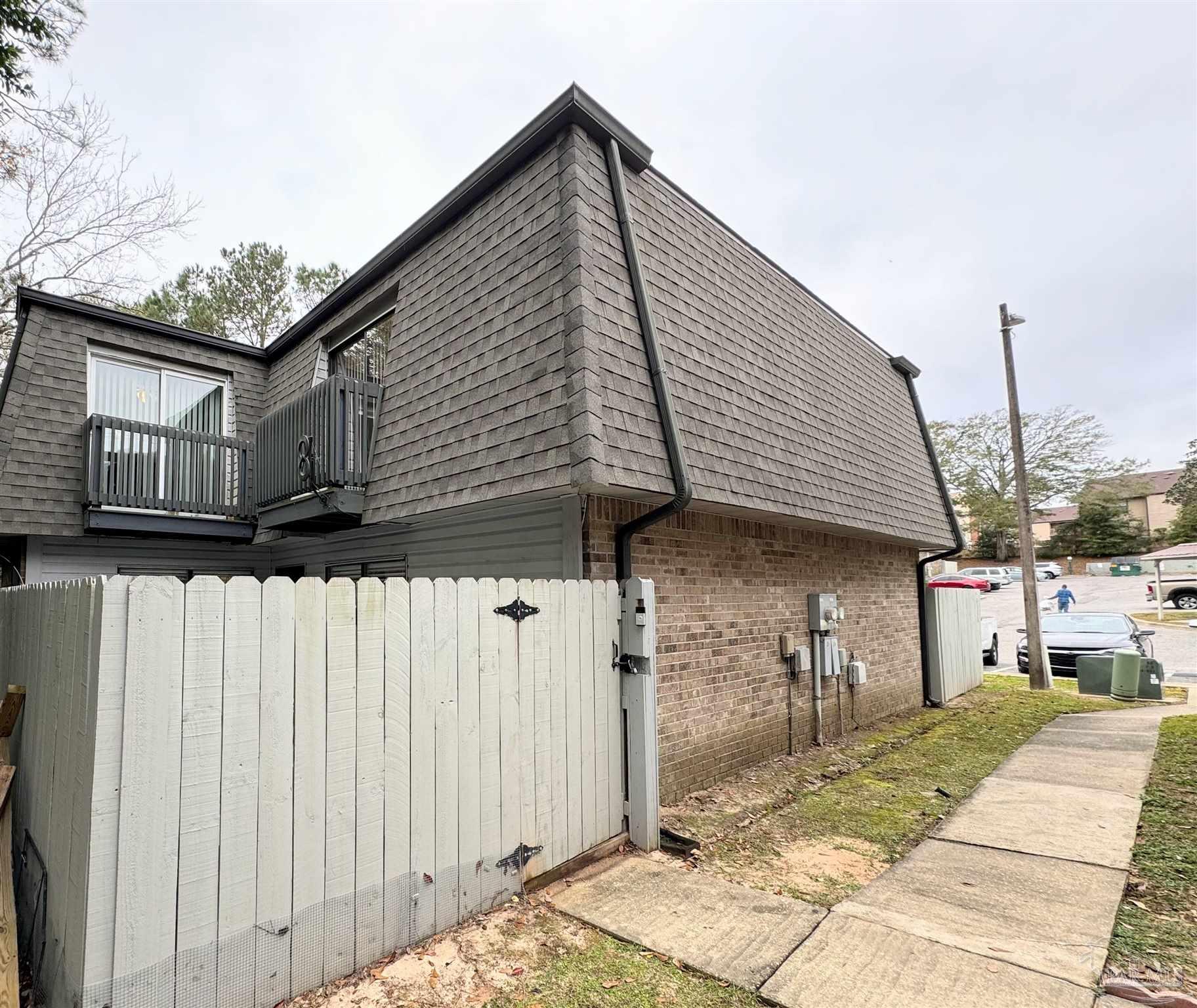 Photo 1 of 24 — 2301 Michigan Ave 21, Pensacola, FL 32526