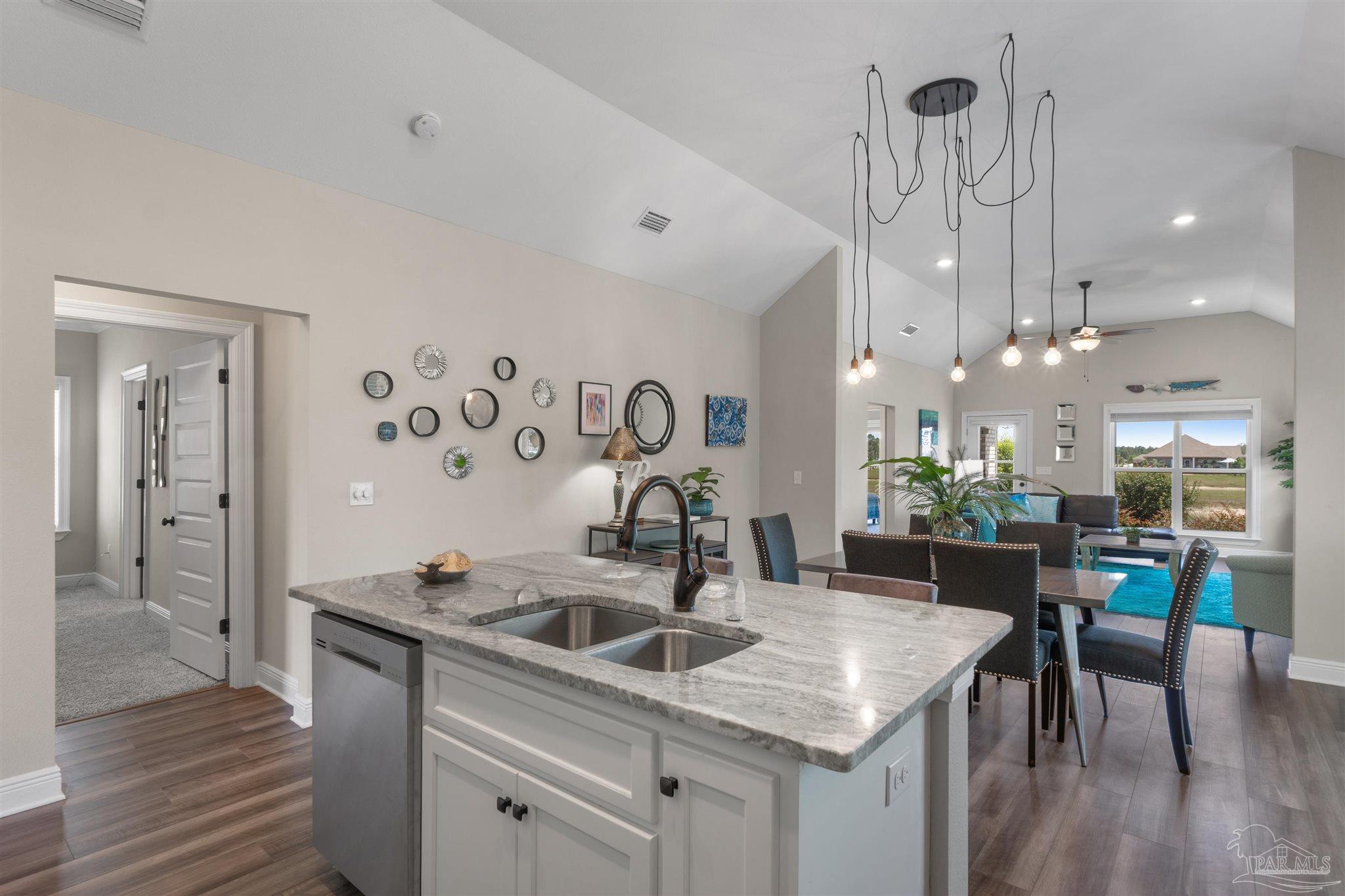 Milton, Florida 32583, United States, 3 Bedrooms Bedrooms, ,2 BathroomsBathrooms,Residential,Active,168089