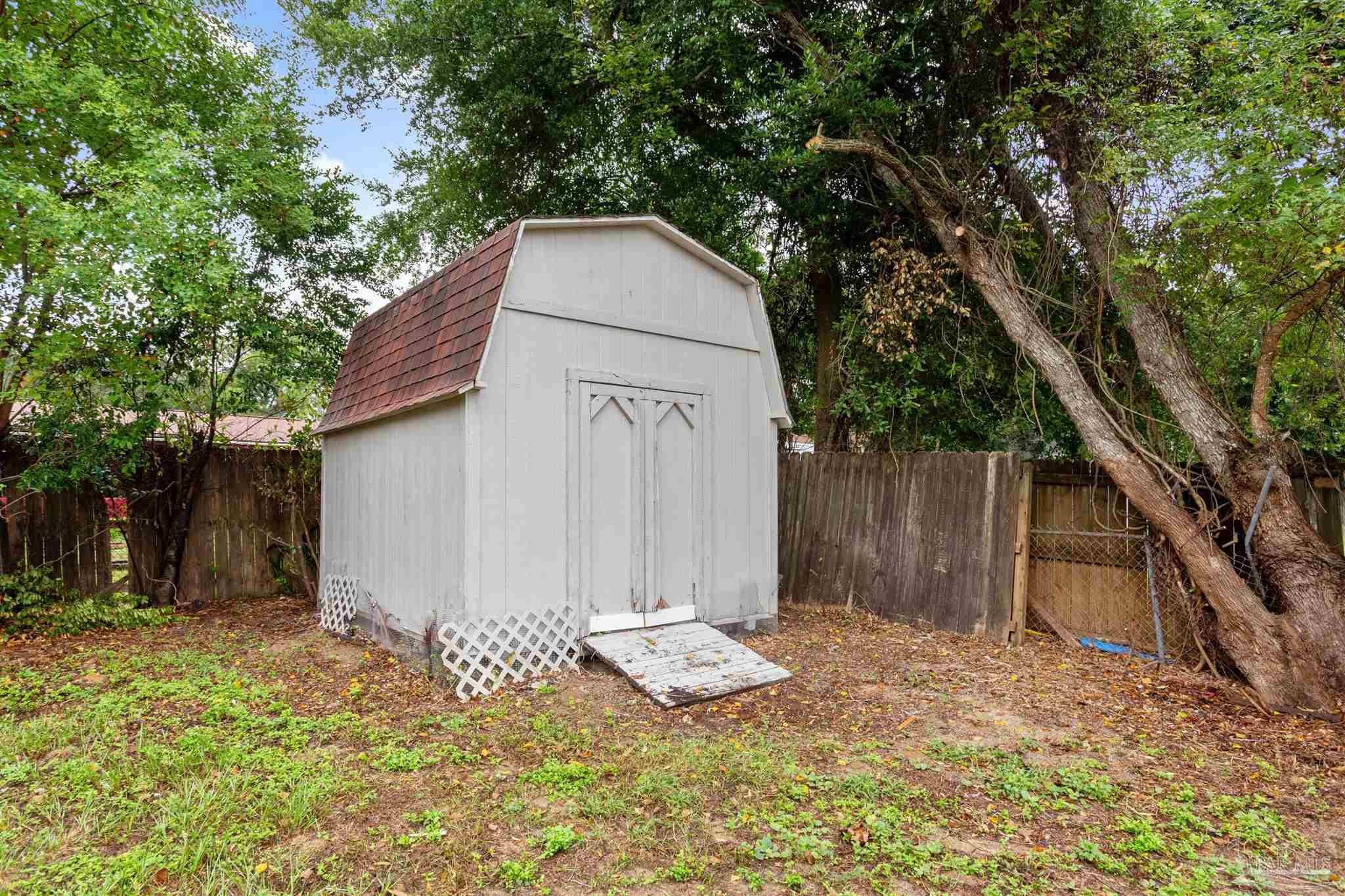 Pensacola, Florida 32526, United States, 3 Bedrooms Bedrooms, ,2 BathroomsBathrooms,Residential,Pending,16752