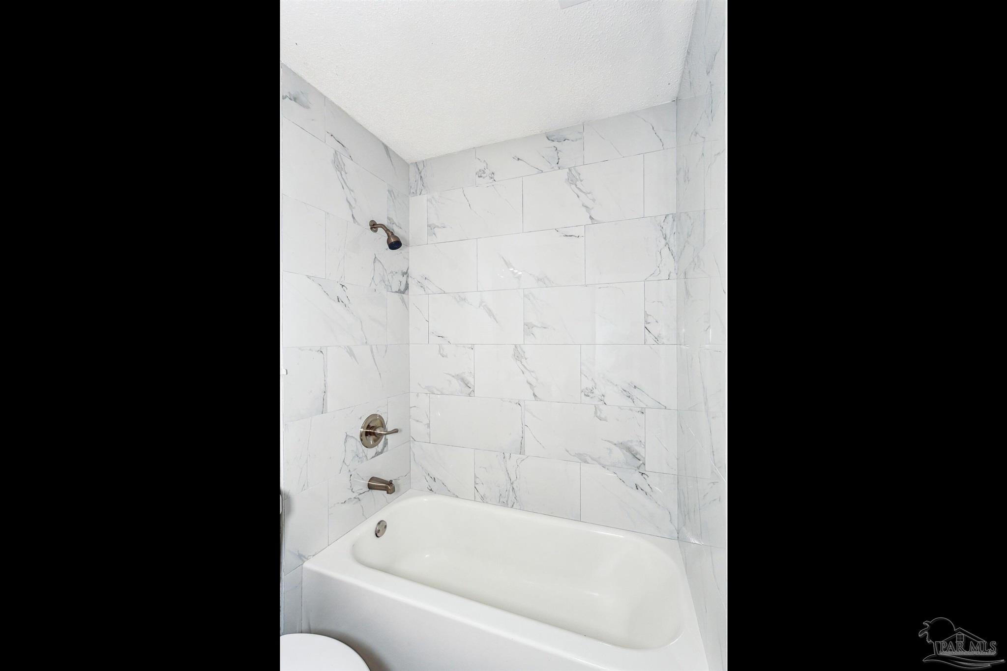 Pensacola, Florida 32526, United States, 3 Bedrooms Bedrooms, ,2 BathroomsBathrooms,Residential,Pending,16752