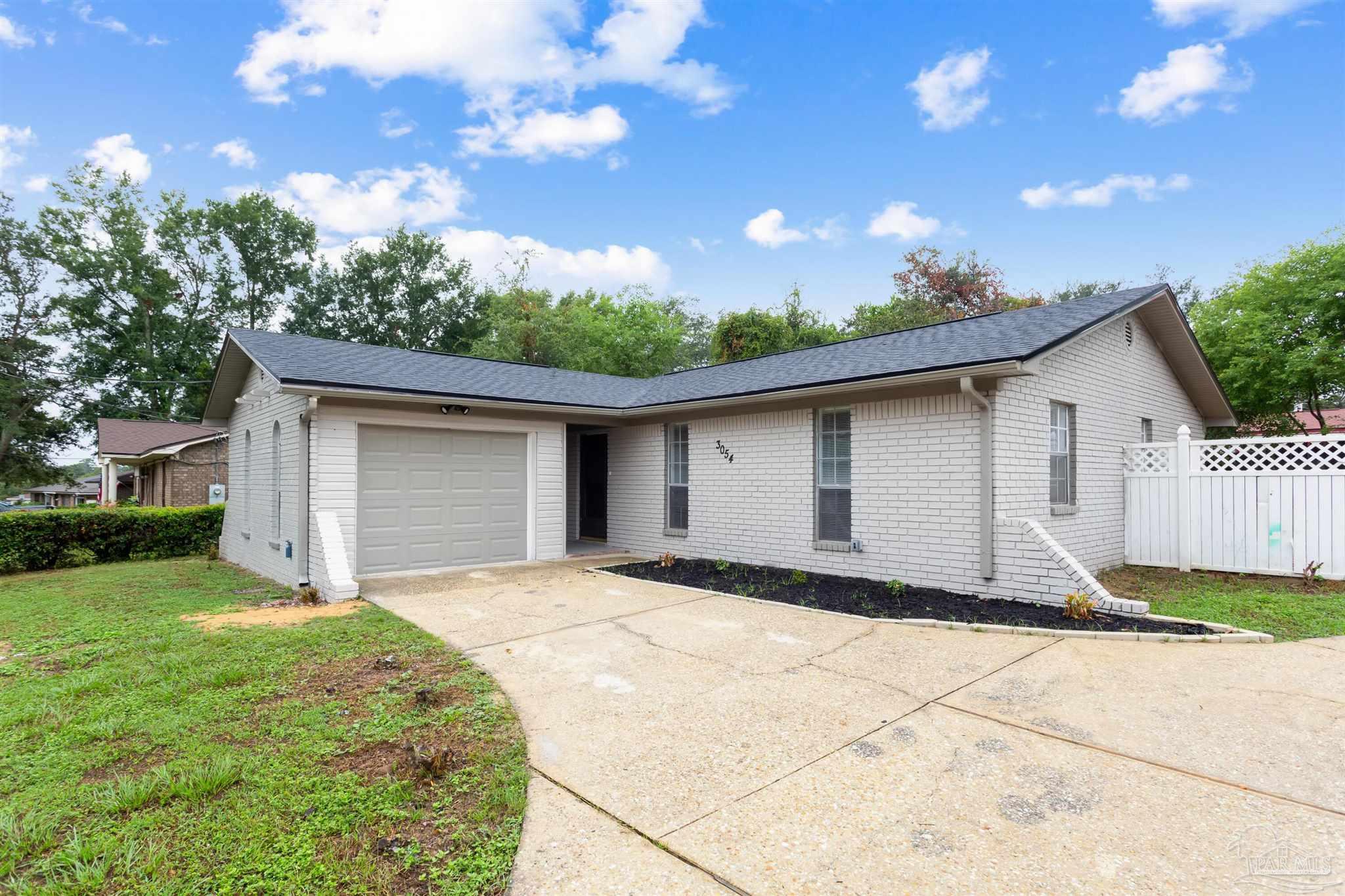 Pensacola, Florida 32526, United States, 3 Bedrooms Bedrooms, ,2 BathroomsBathrooms,Residential,Pending,16752