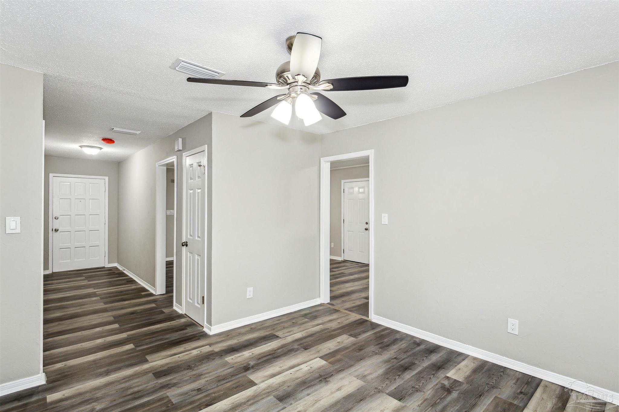 Pensacola, Florida 32526, United States, 3 Bedrooms Bedrooms, ,2 BathroomsBathrooms,Residential,Pending,16752