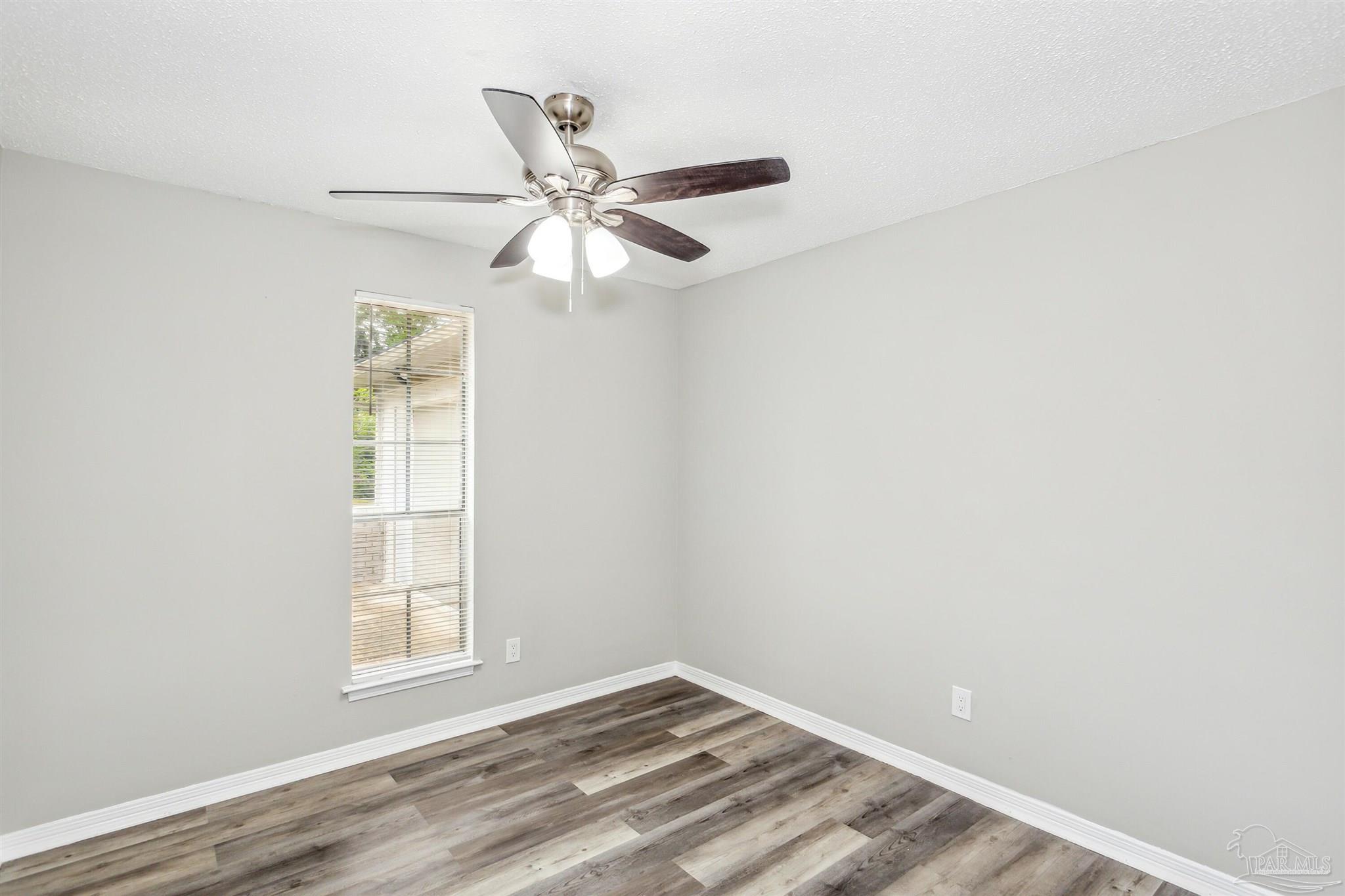 Pensacola, Florida 32526, United States, 3 Bedrooms Bedrooms, ,2 BathroomsBathrooms,Residential,Pending,16752