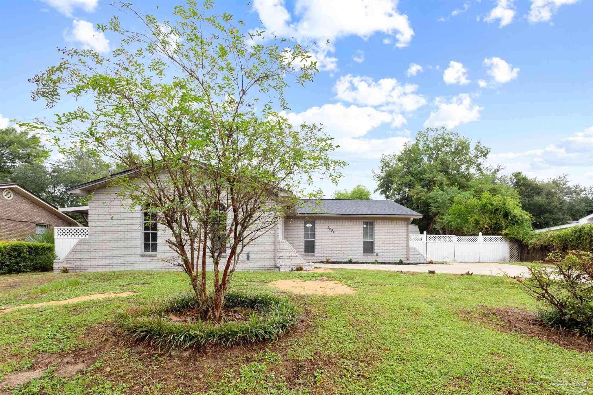 Pensacola, Florida 32526, United States, 3 Bedrooms Bedrooms, ,2 BathroomsBathrooms,Residential,Pending,16752