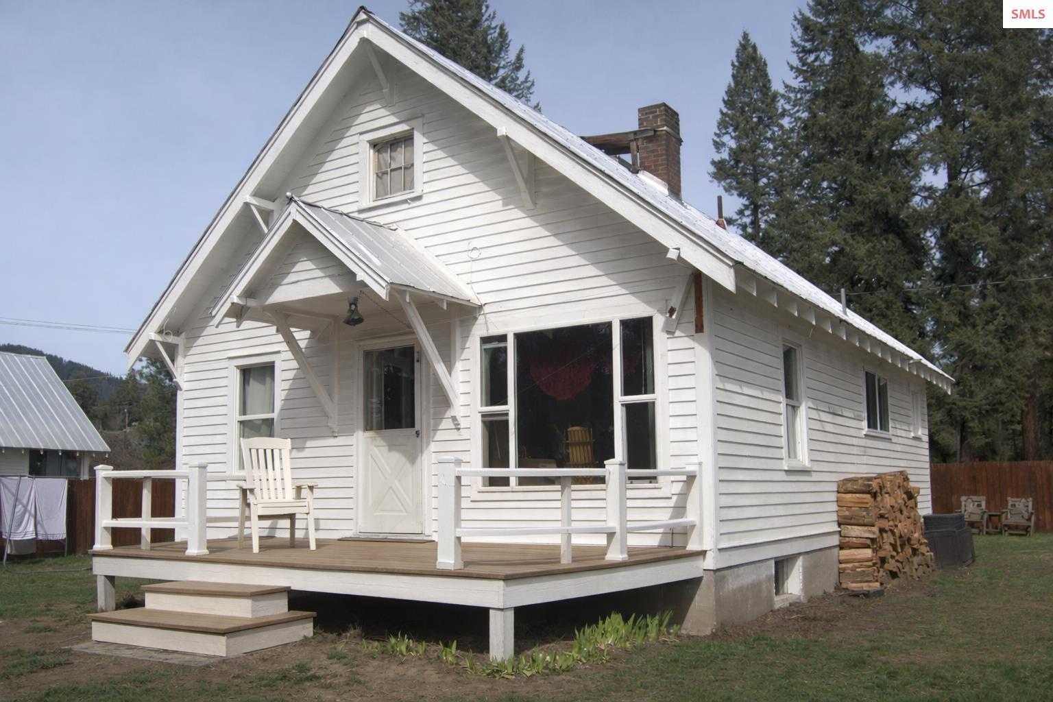 Adorable 1938 Cottage