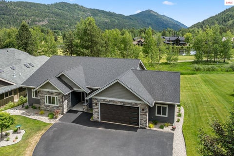 Photo of 125 Golfview Ln, Sandpoint, ID 83864 (MLS # 20261462)