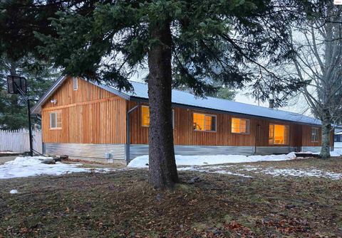 Photo of 24 Shiras Drive, Sandpoint, ID 83864 (MLS # 20260200)