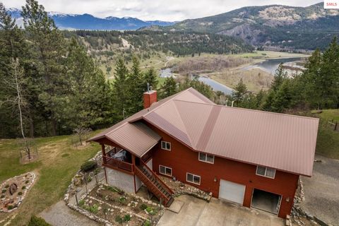 Photo of 935 French Point Dr, Bonners Ferry, ID 83805 (MLS # 20250947)