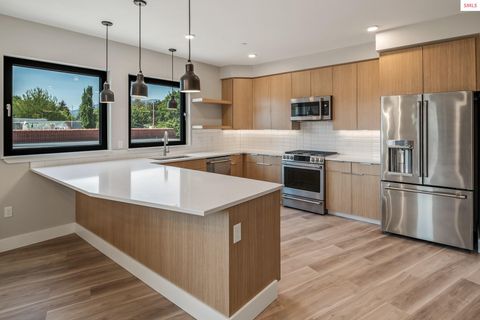 Photo of 503 Cedar St #203 St, Sandpoint, ID 83864 (MLS # 20251554)