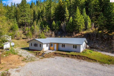 Photo of 2899 Upper Pack River Rd, Sandpoint, ID 83864 (MLS # 20261073)
