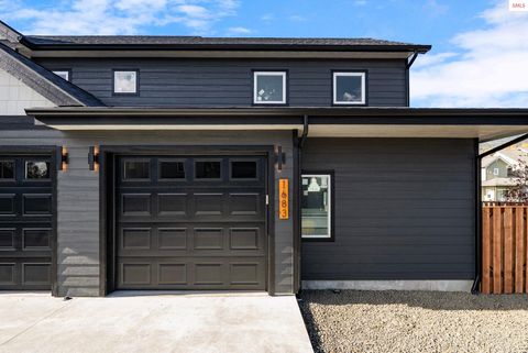 Photo of 1683 Onyx Ct, Sandpoint, ID 83864 (MLS # 20252702)